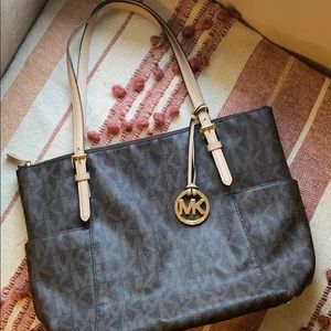 Michael Kors classic tote!